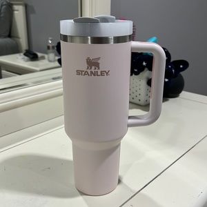 Stanley 40oz Quencher